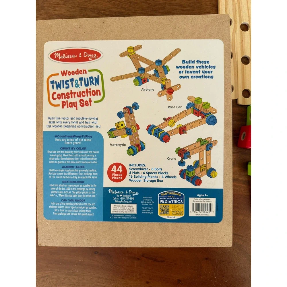 Melissa & Doug Twist and Turn Construction Set